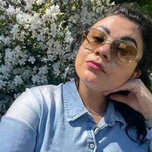 Meet your Posher, Lisset